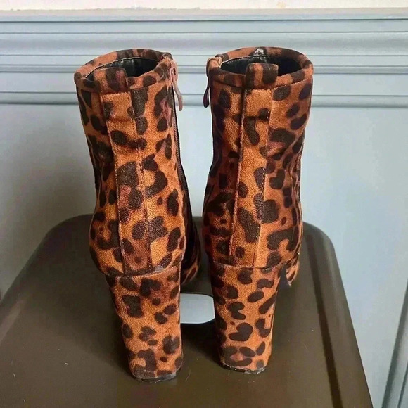 Leopard Print Suede Platform Heel
Booties - Picture 3 of 6